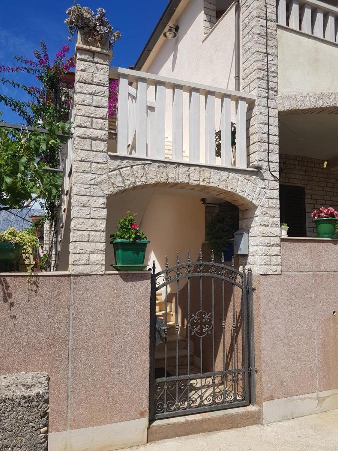 Apartments Mladen Sucuraj Ngoại thất bức ảnh
